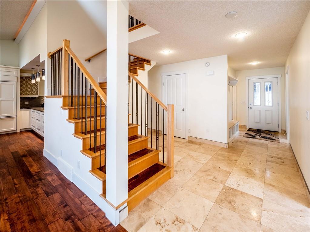 1077 East Chestermere Drive, Chestermere, AB, T1X 1A9 C4274561