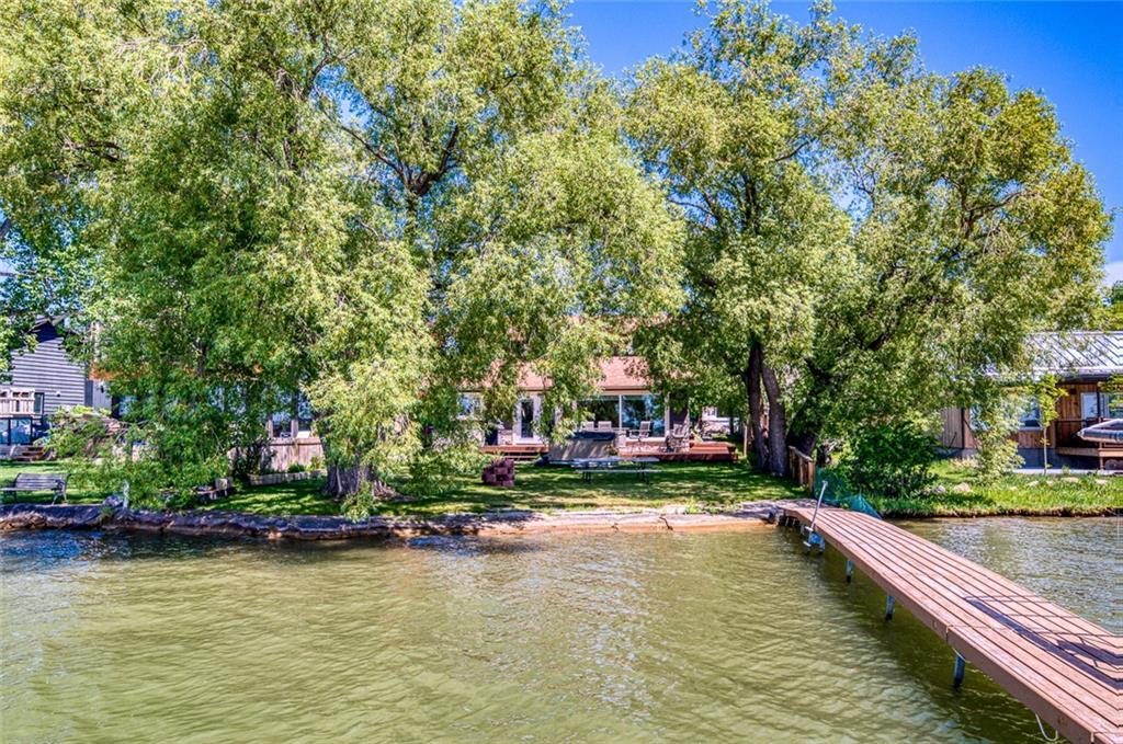 1077 East Chestermere Drive, Chestermere, AB, T1X 1A9 C4274561