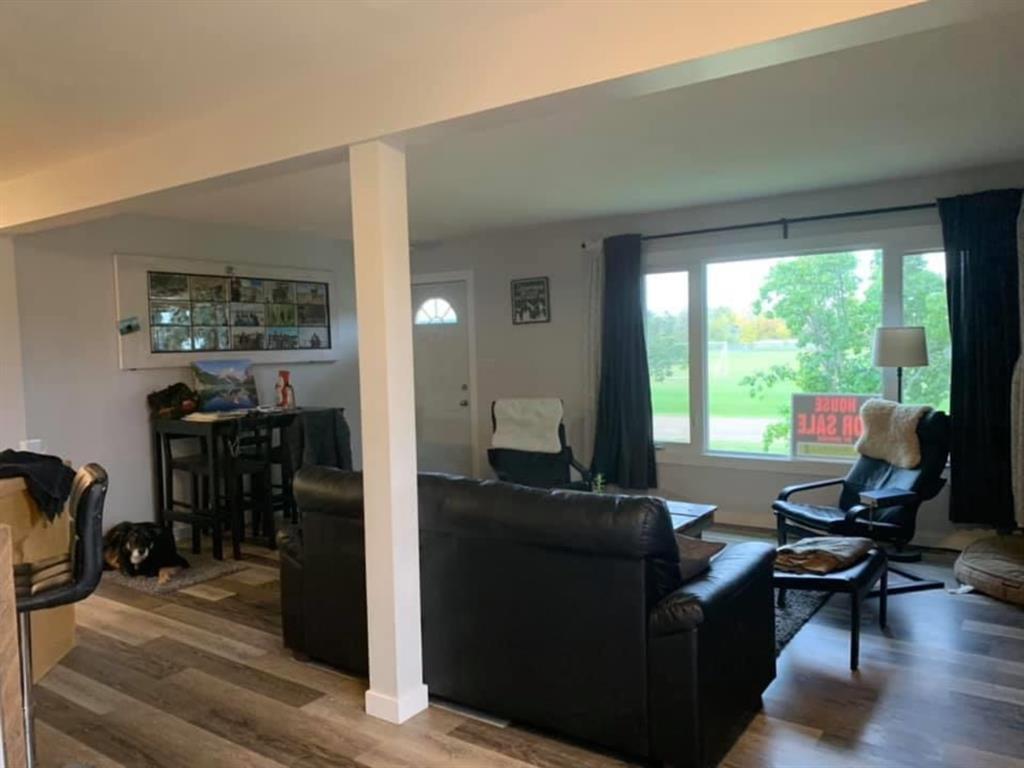 2120 Haviland Street, Donalda, AB, T0B 1H0 A1004807 Tracy Brandingen