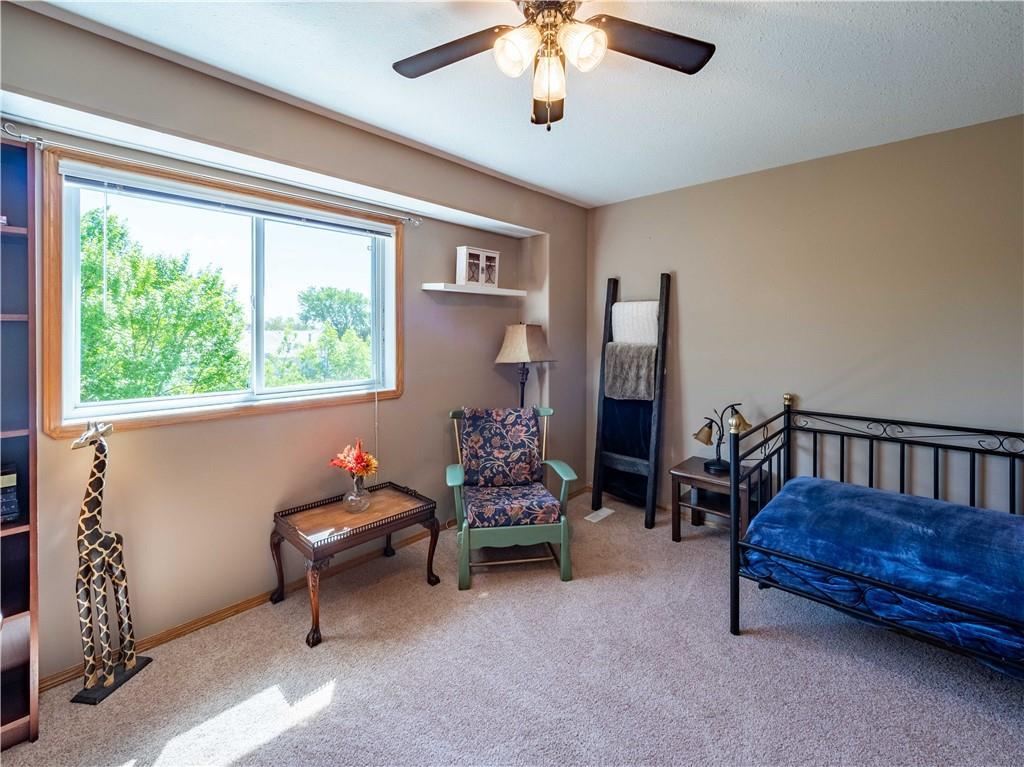 205 30 Wellington Cove, Strathmore, AB, T1P 1Z4 C4301812 Heart