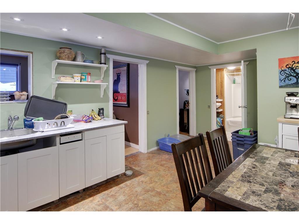 221 Otter Street, Banff, AB, T1L 1E2 C4161652 Gary Bavis