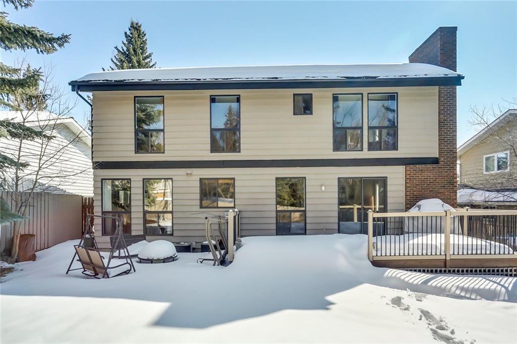 240 Pump Hill Crescent SW, Calgary,