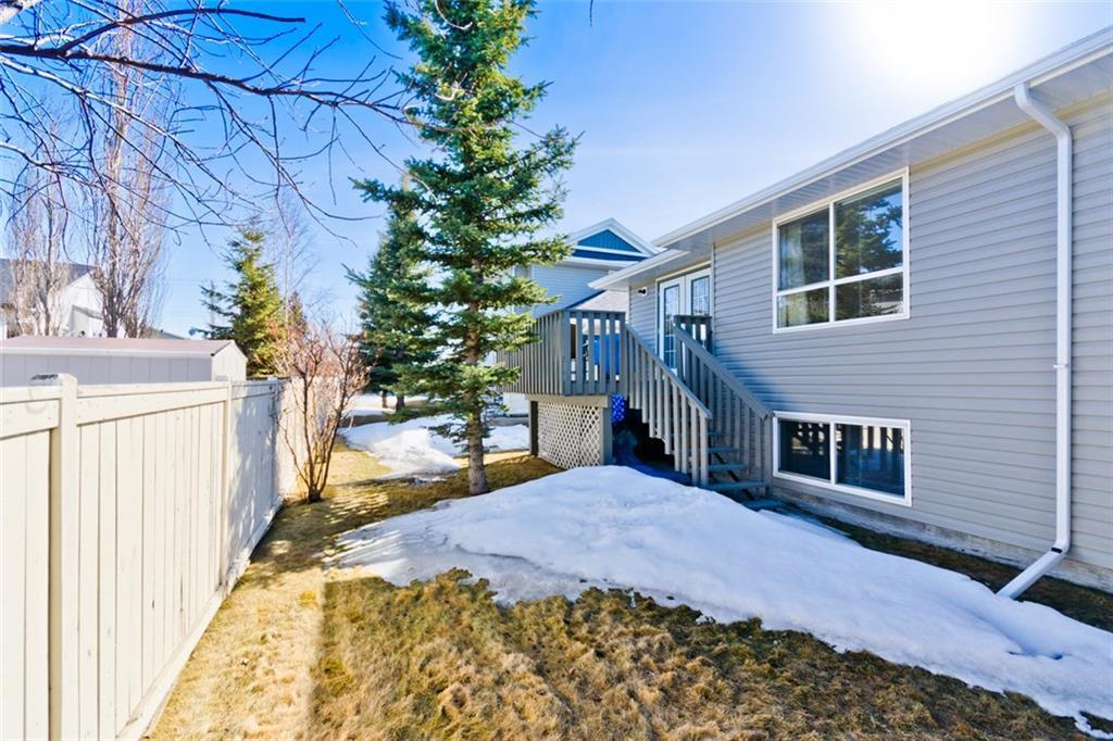 106 55 Fairways Drive NW, Airdrie, AB, T4B 2T5 C4178608 2 Realty