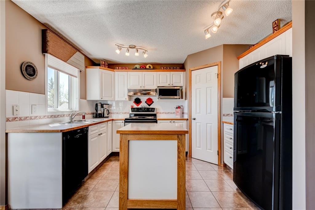 152 Hidden Valley Manor NW, Calgary, AB, t3a 5v6 C4184621 Robyn