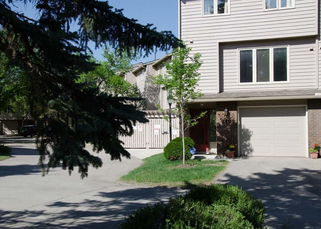 240 Point McKay Terrace NW, Calgary, AB, T3B 4V6 C4187422 The