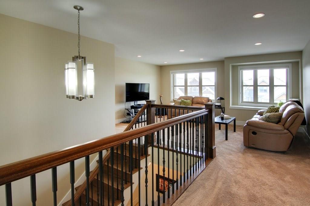 6 Spring Willow Mews SW, Calgary, AB, T3H 0T1 C4186502 Fiona