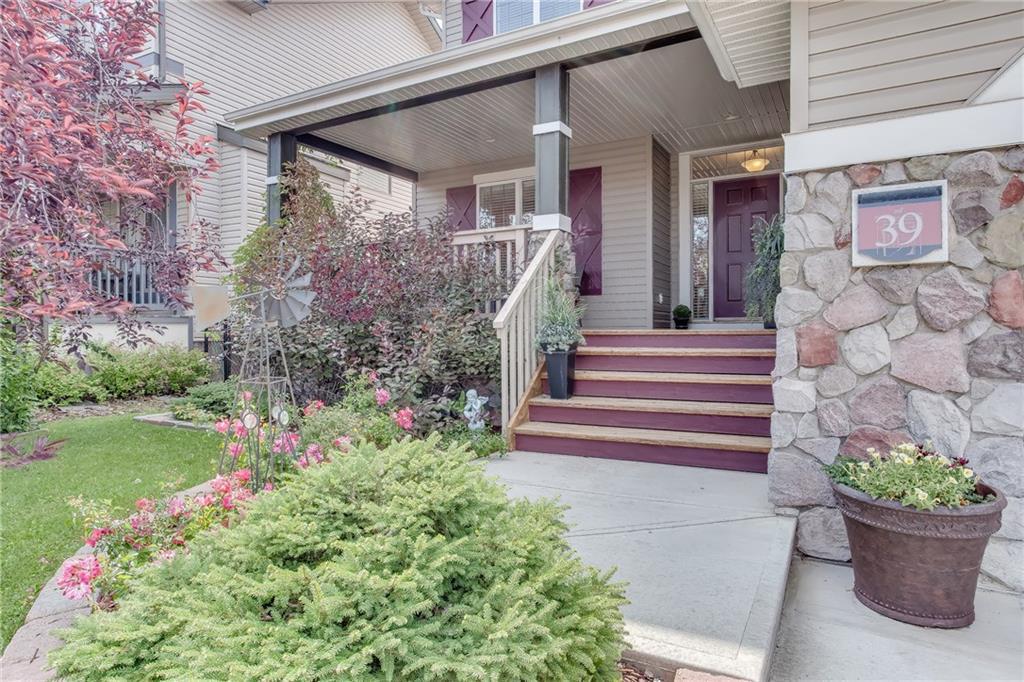 39 Elgin Estates Hill SE, Calgary, AB, T2Z 4P9 C4197238 Nathan