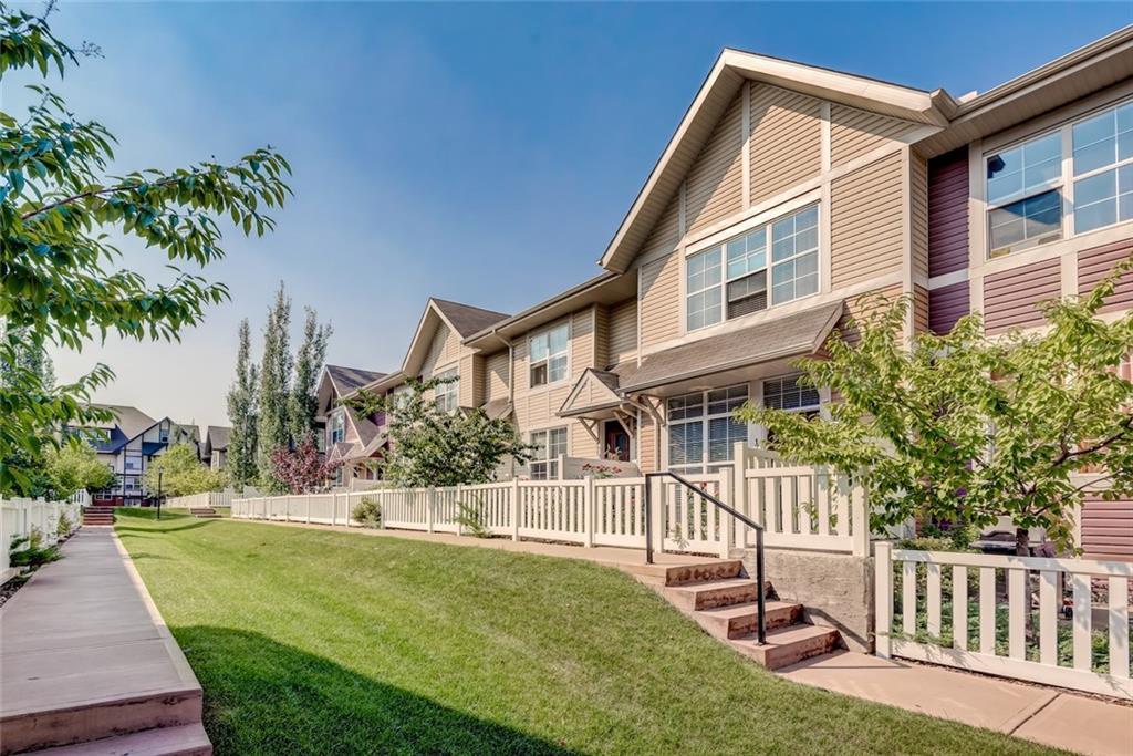 179 New Brighton Villas SE, Calgary, AB, T2Z 0T5 C4198546 Jablonski