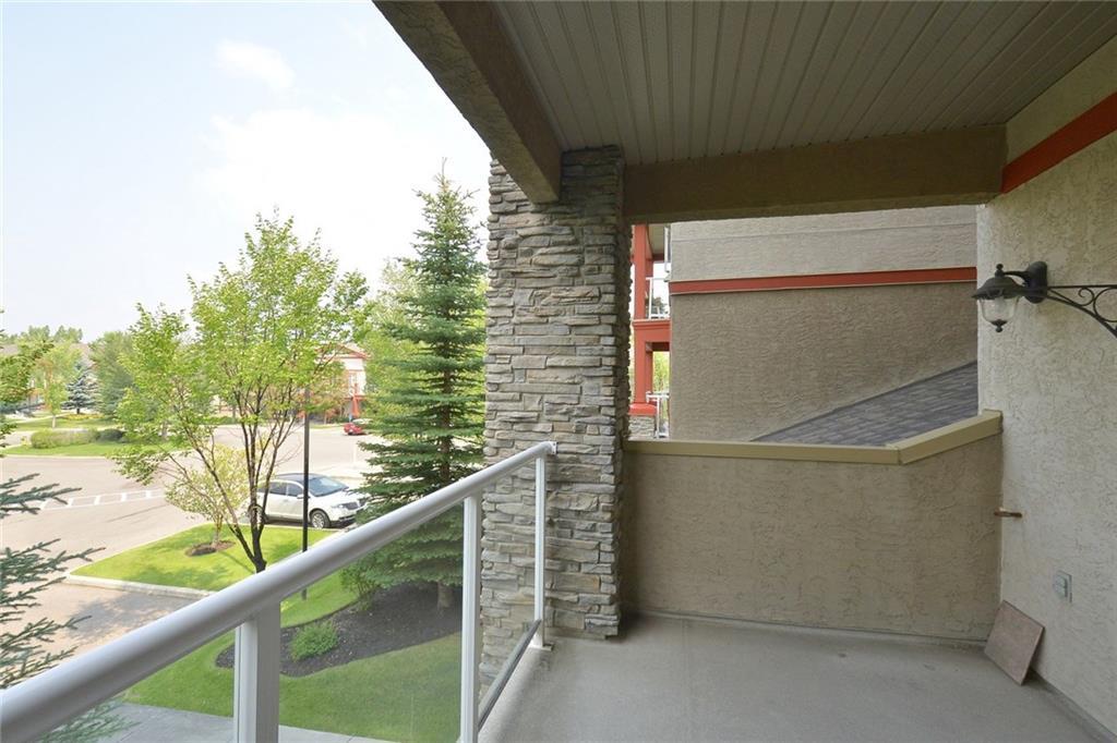 1204 Lake Fraser Green SE, Calgary, AB, T2J 7H6 C4202078 Wendy