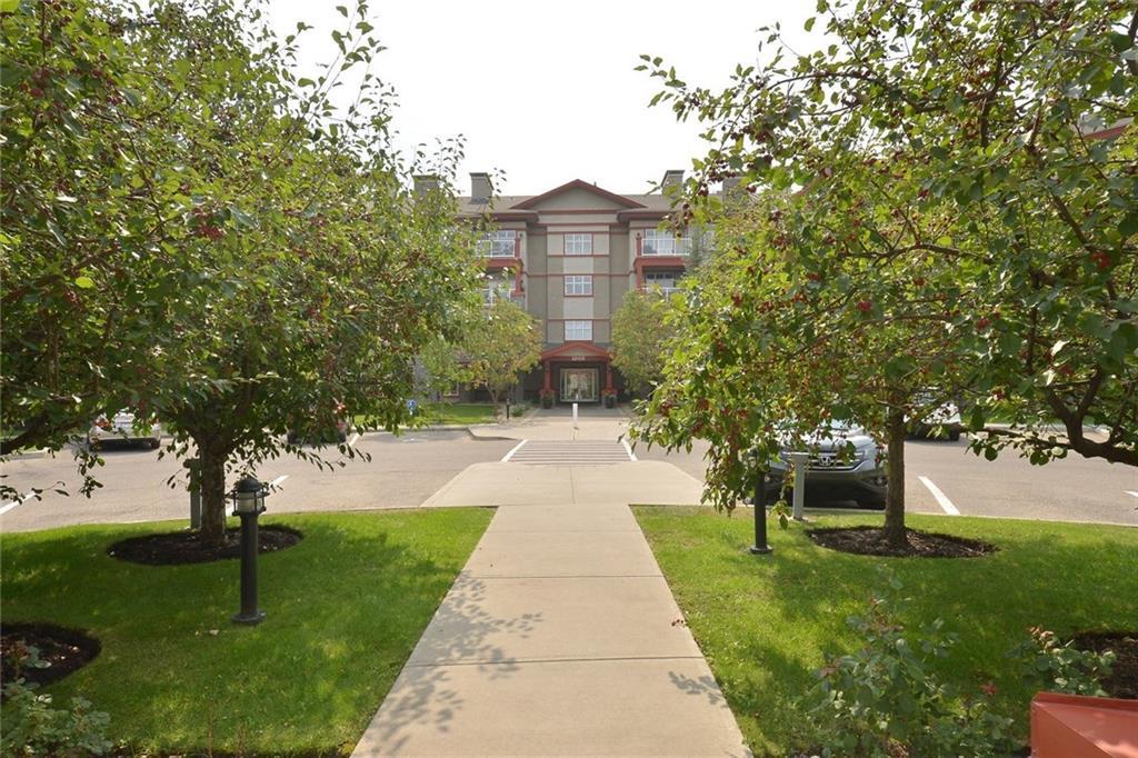 1204 Lake Fraser Green SE, Calgary, AB, T2J 7H6 C4202078 Wendy