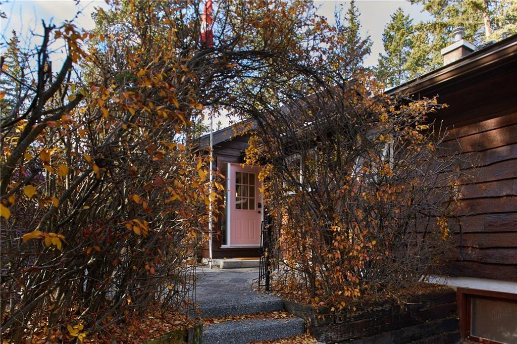 306 Bow River Drive, Harvie Heights, AB, T1W 2W2 C4213784 Ingrid