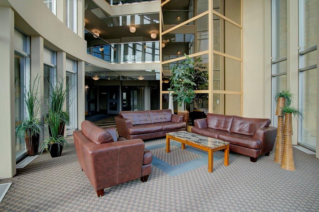 2605 11811 Lake Fraser Drive SE, Calgary, AB, T2J 7J4 C4215401 J.T