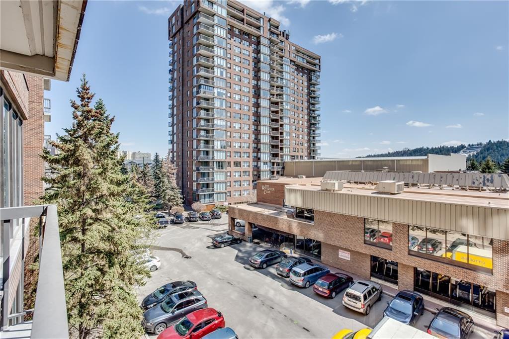 406, 80 Point McKay Crescent NW, Calgary, AB, T3B 4W4 C4242683 Top