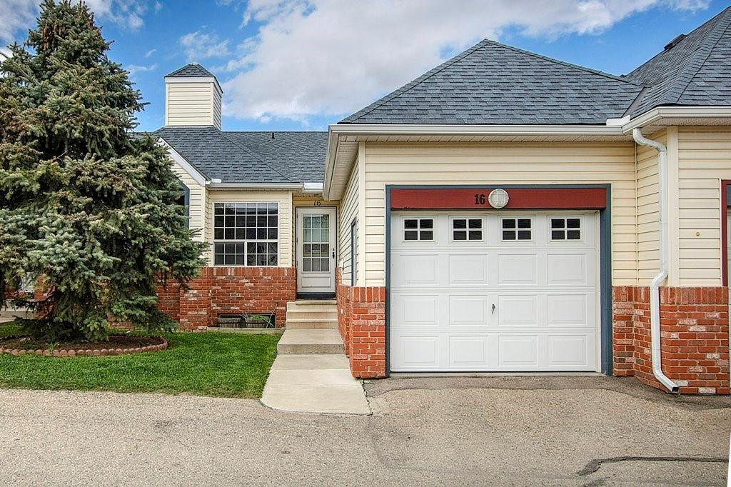 16 12 Woodside Rise NW, Airdrie, AB, T4B 2L3 C4245284 Mari Carr