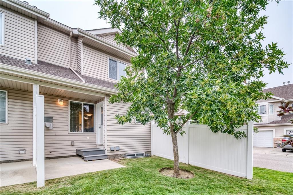112 Royal Oak Gardens NW, Calgary, AB, T3G 5S5 — C4266234 — Steve Throndson And Associates 112 Royal Oak Gardens NW, Calgary, AB, T3G 5S5 — C4266234 — Steve Throndson And Associates