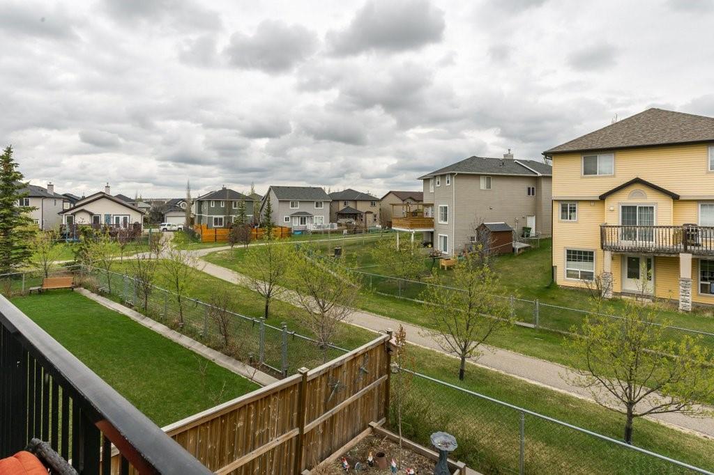 37 Canals Cove SW, Airdrie, AB, T4B 3E8 C4296126 Mari Carr Real Estate
