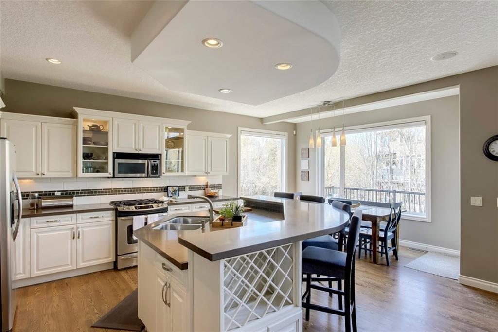 242 Discovery Ridge Terrace SW, Calgary, AB, T3H 5T6 C4296178 The Penley McNaughton Team