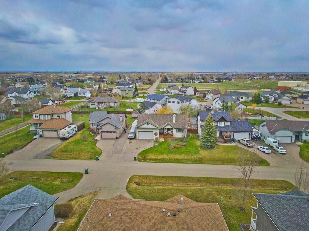 6 Lloyd Crescent N, Langdon, AB, T0J 1X1 C4295914 Michelle Eldjarnson