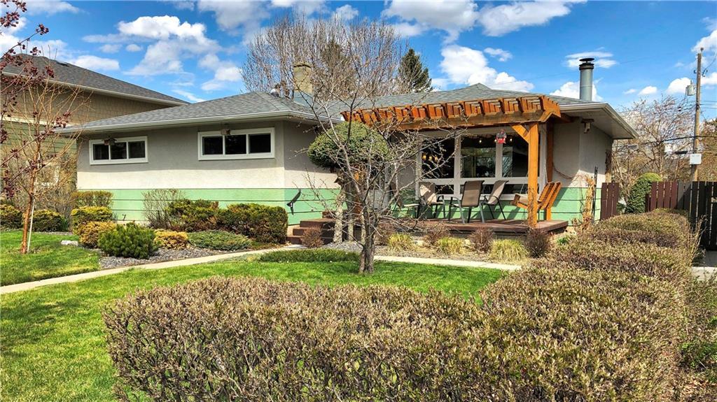 42 Westview Drive SW, Calgary, AB, T3C 2R8 C4296637 Connect Real