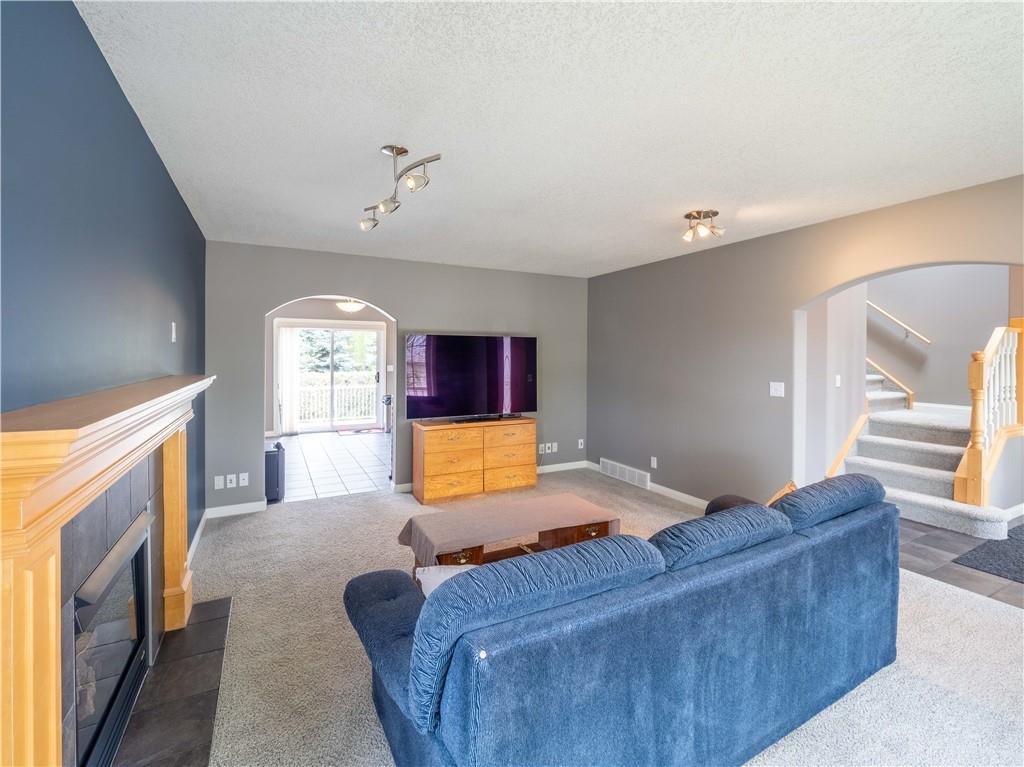 3 Grande Point Estates, Strathmore, AB, T1P 1L3 C4297048 Heart