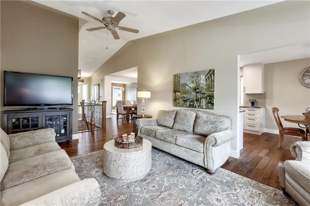 138 Sunset Way, Priddis Greens, AB, T0L 1W3 C4297386 Kelly Houston