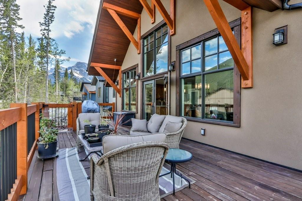 138 River’s Bend Way, Dead Man’s Flats, AB C4299610 Barry