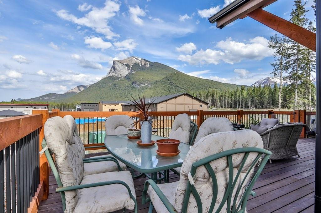 138 River’s Bend Way, Dead Man’s Flats, AB, T1W 0K5 C4299610 Barry