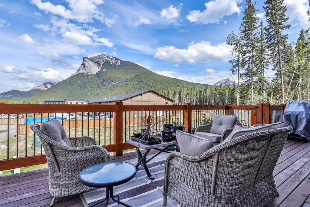 138 River’s Bend Way, Dead Man’s Flats, AB, T1W 0K5 C4299610 Barry