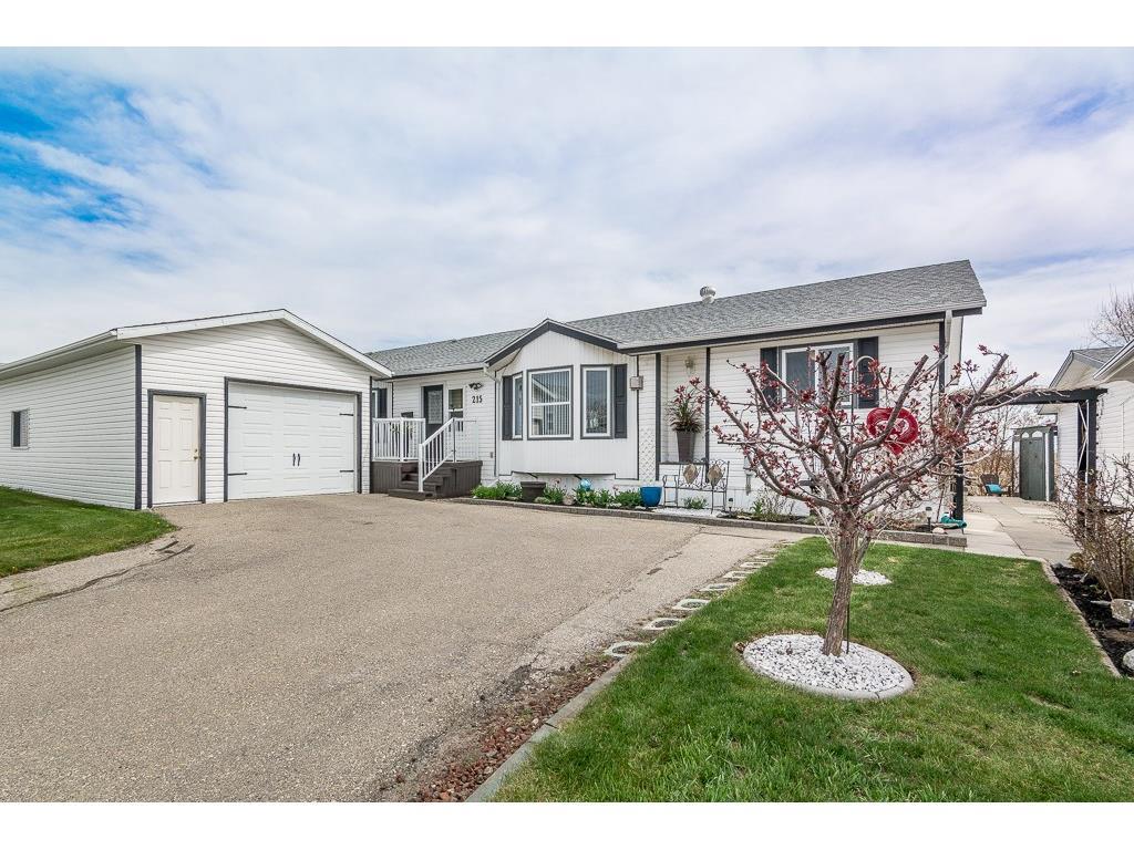 215 Ranchwood Lane, Strathmore, AB, T1P 1M8 C4115341 The Real
