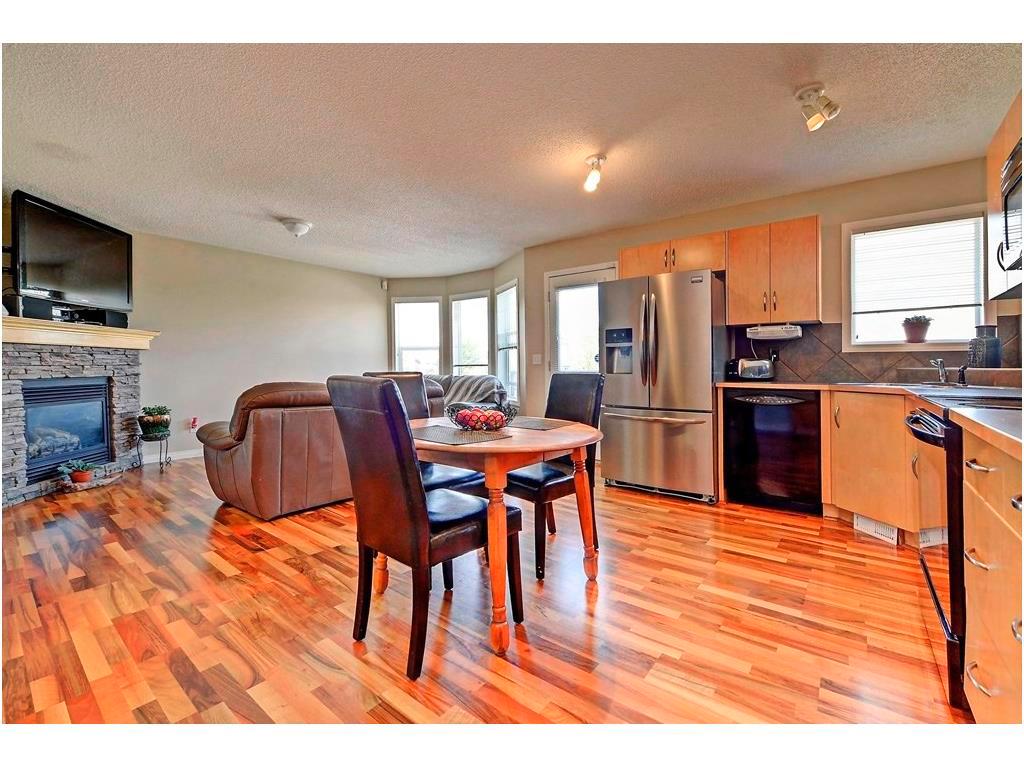 79 Everridge Villas SW, Calgary, AB, t2y 4y9 C4134387 Tudor