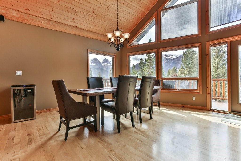 129 Eagle Terrace Road, Canmore, AB, T1W 2Y4 C4305747 Ingrid & Landon