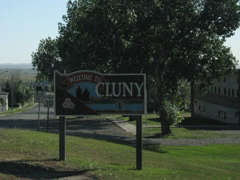 221 2 Avenue, Cluny, AB, T0J 0S0 A1013131 Homes by Hayley