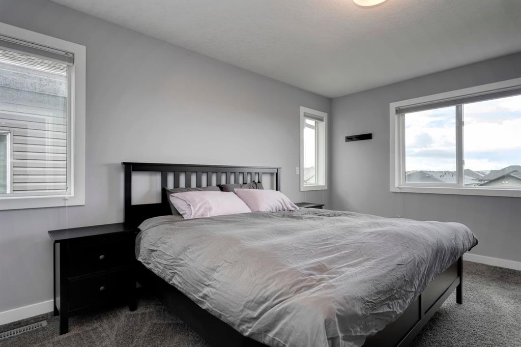 2057 Hillcrest Green SW, Airdrie, AB, T4B 3W1 A1014092 Connect Real