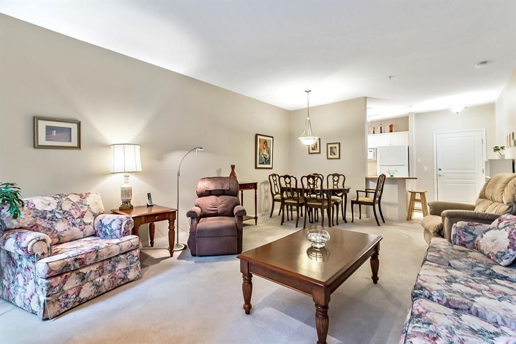 1107 Lake Fraser Green SE, Calgary, AB, T2J 7H6 A1014146 Smith