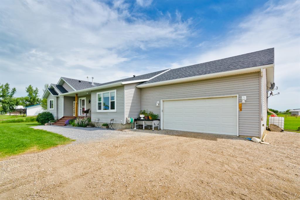 216 1 Avenue, Keoma, AB, T4A 1G6 A1015980 2 Percent Calgary