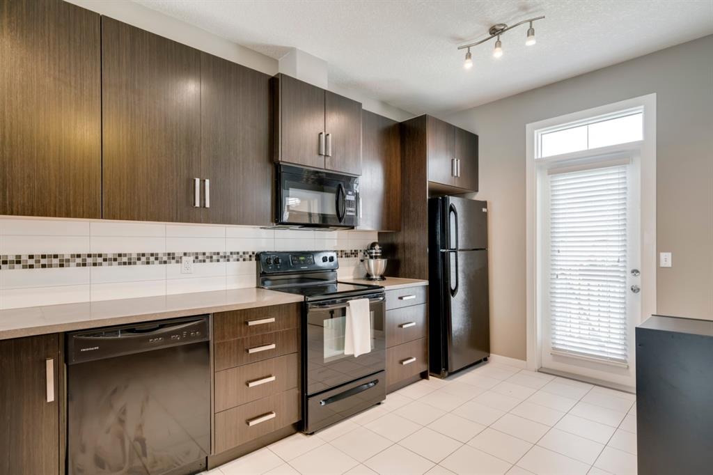 185 New Brighton Point SE, Calgary, AB, T2Z 1B7 A1016120 Kevin French