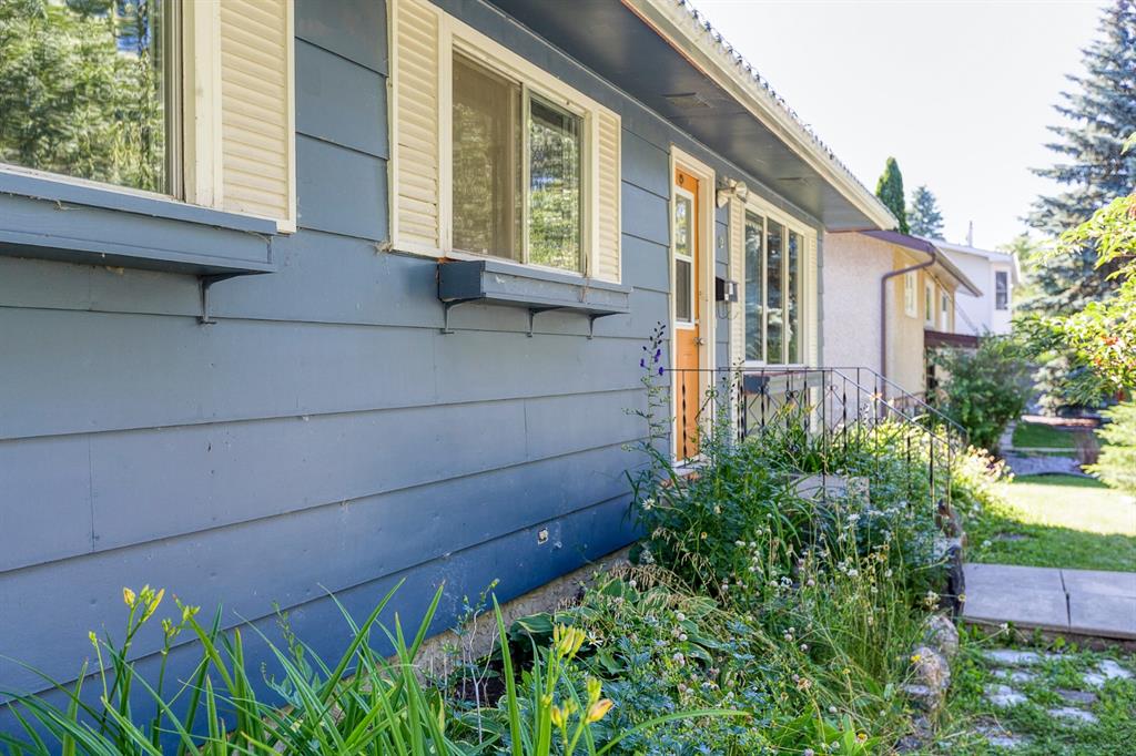 12 Grand Park Crescent, Camrose, AB, T4V 1M9 A1017508 Tracy Brandingen