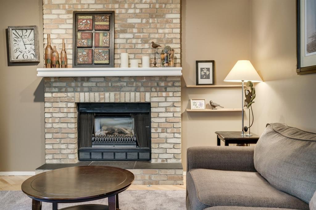 218 Signal Hill Place SW, Calgary, AB, T3H 2M5 A1018289 Randy Gallant