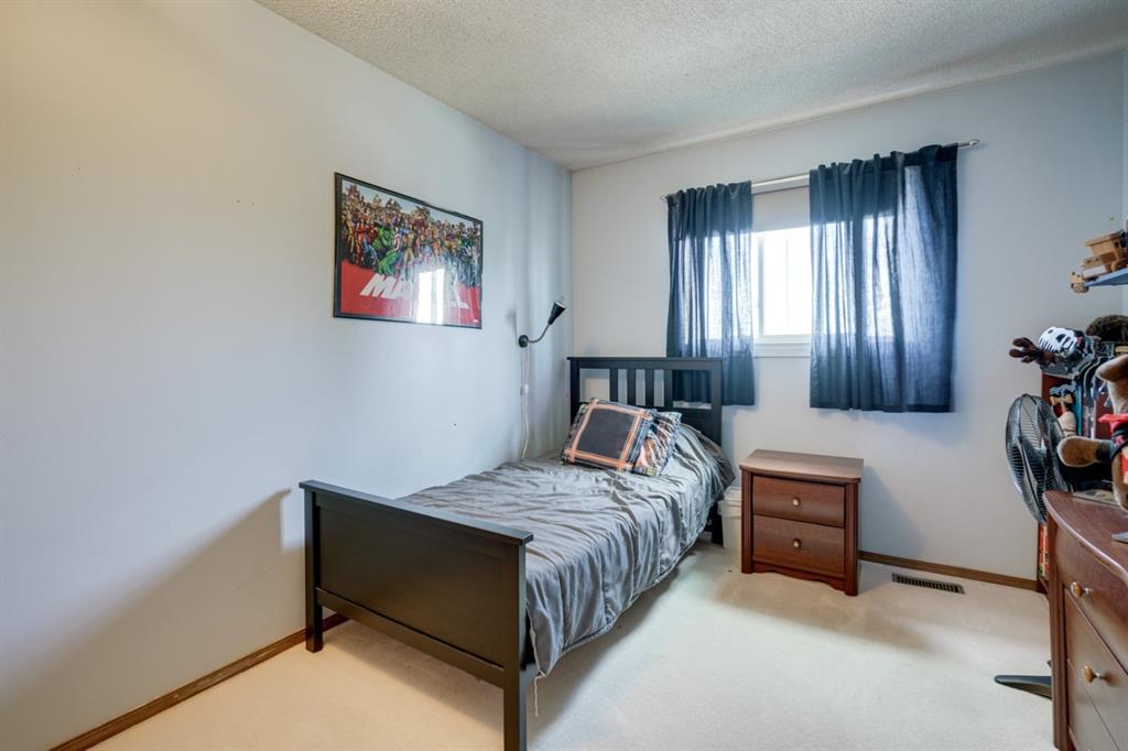 218 Signal Hill Place SW, Calgary, AB, T3H 2M5 A1018289 Randy Gallant