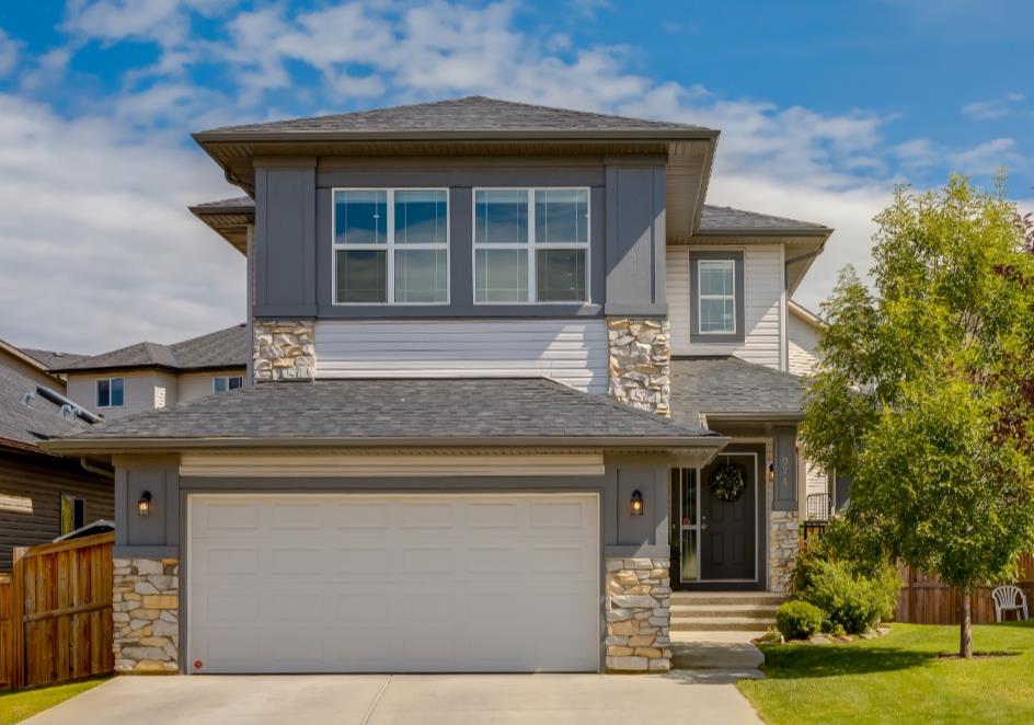 974 Prairie Springs Drive SW, Airdrie, AB, T4B 0E4 A1021362 Quincy