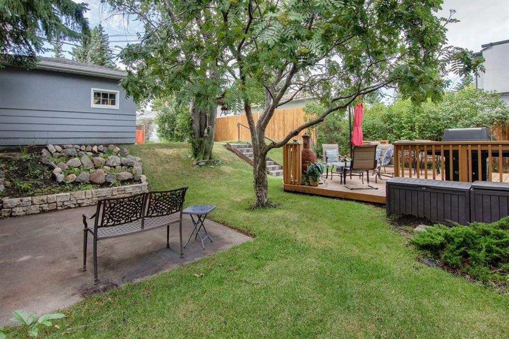 2603 Morley Trail NW, Calgary, AB, T2M 4G6 A1021752 Brenda Parai