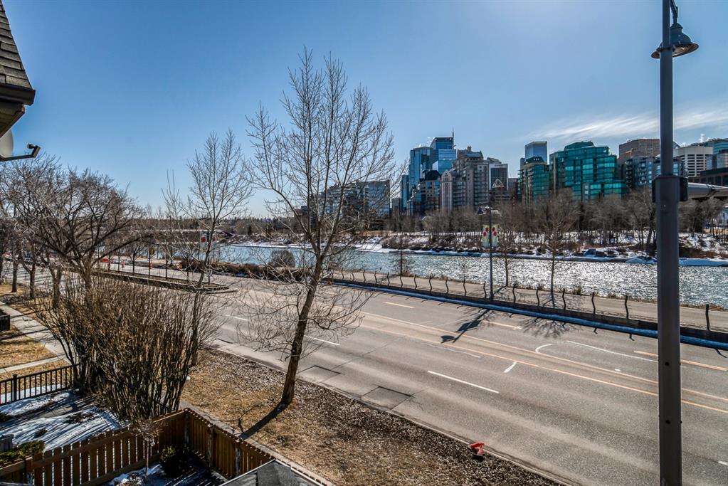 1040 Memorial Drive NW, Calgary, AB, T2N 3E1 A1022373 Simply Homes