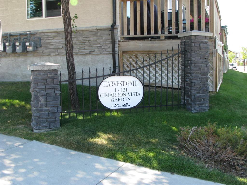 77 Cimarron Vista Gardens, Okotoks, AB, T1G 0G3 A1024170 Curtis Patton