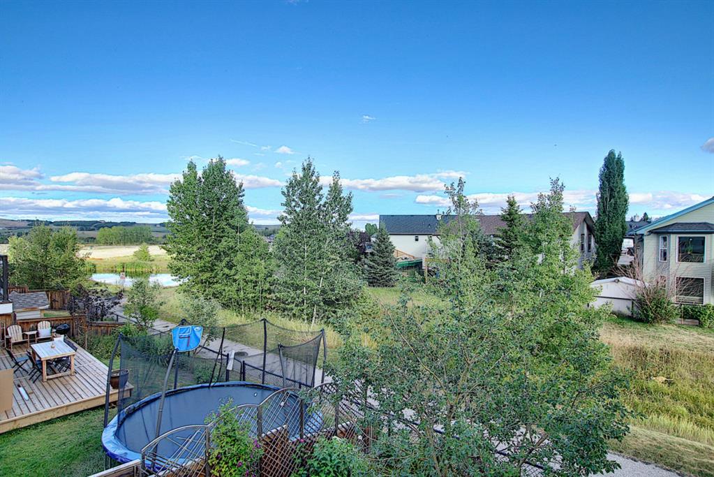 509 Country Meadows Way NW, Turner Valley, AB A1027075 Hamilton