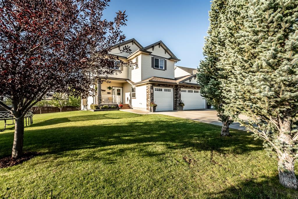 3 Crystal Shores Lane, Okotoks, AB, T1S 1X9 A1028087 Alison Marshall