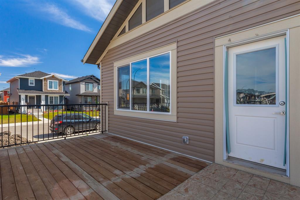 216 Willow Park, Cochrane, AB, T4C 2N2 A1028591 Michael Freiter