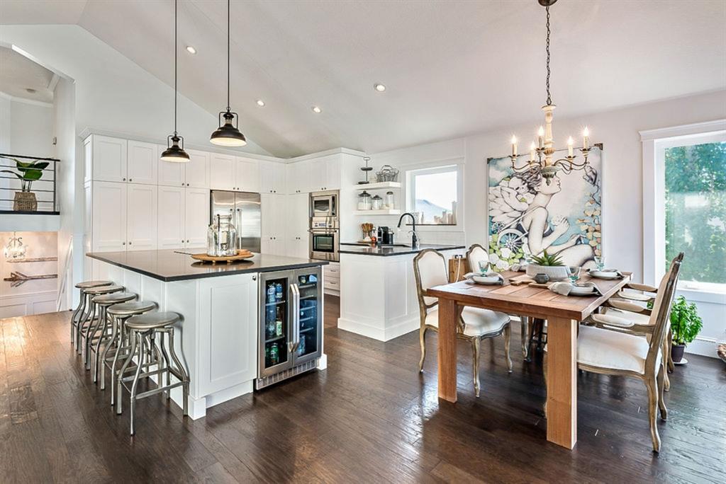 13 Sandstone Ridge Crescent, Okotoks, AB, T1S 1P8 A1029861 Andrea