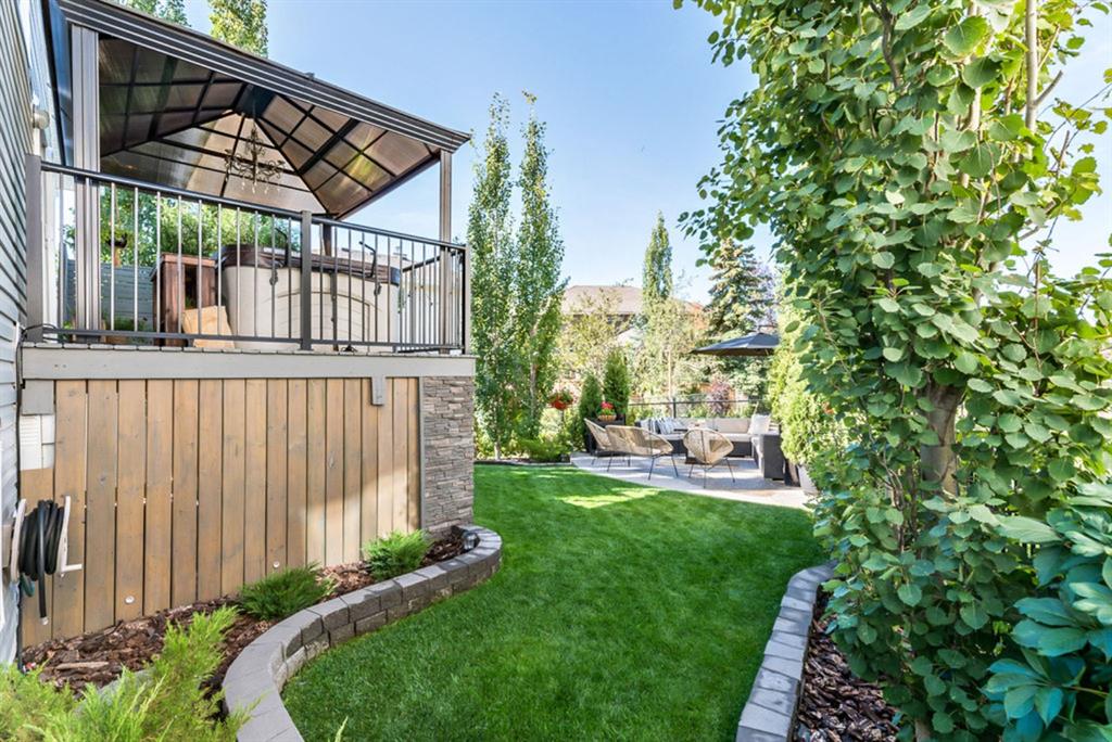 13 Sandstone Ridge Crescent, Okotoks, AB, T1S 1P8 A1029861 Andrea