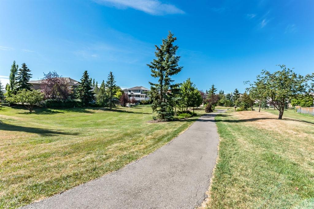 13 Sandstone Ridge Crescent, Okotoks, AB, T1S 1P8 A1029861 Andrea