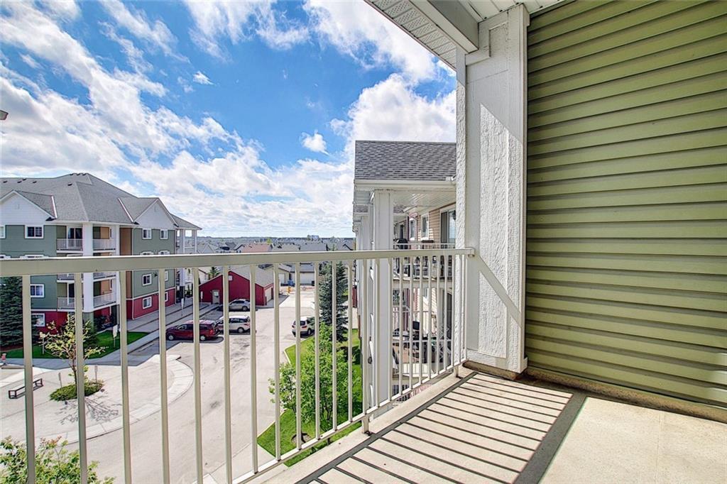 4409 10 Prestwick Bay SE, Calgary, AB, T2Z 0E6 A1030362 Smith Pezzente Real Estate 4409 10 Prestwick Bay SE, Calgary, AB, T2Z 0E6 A1030362 Smith Pezzente Real Estate